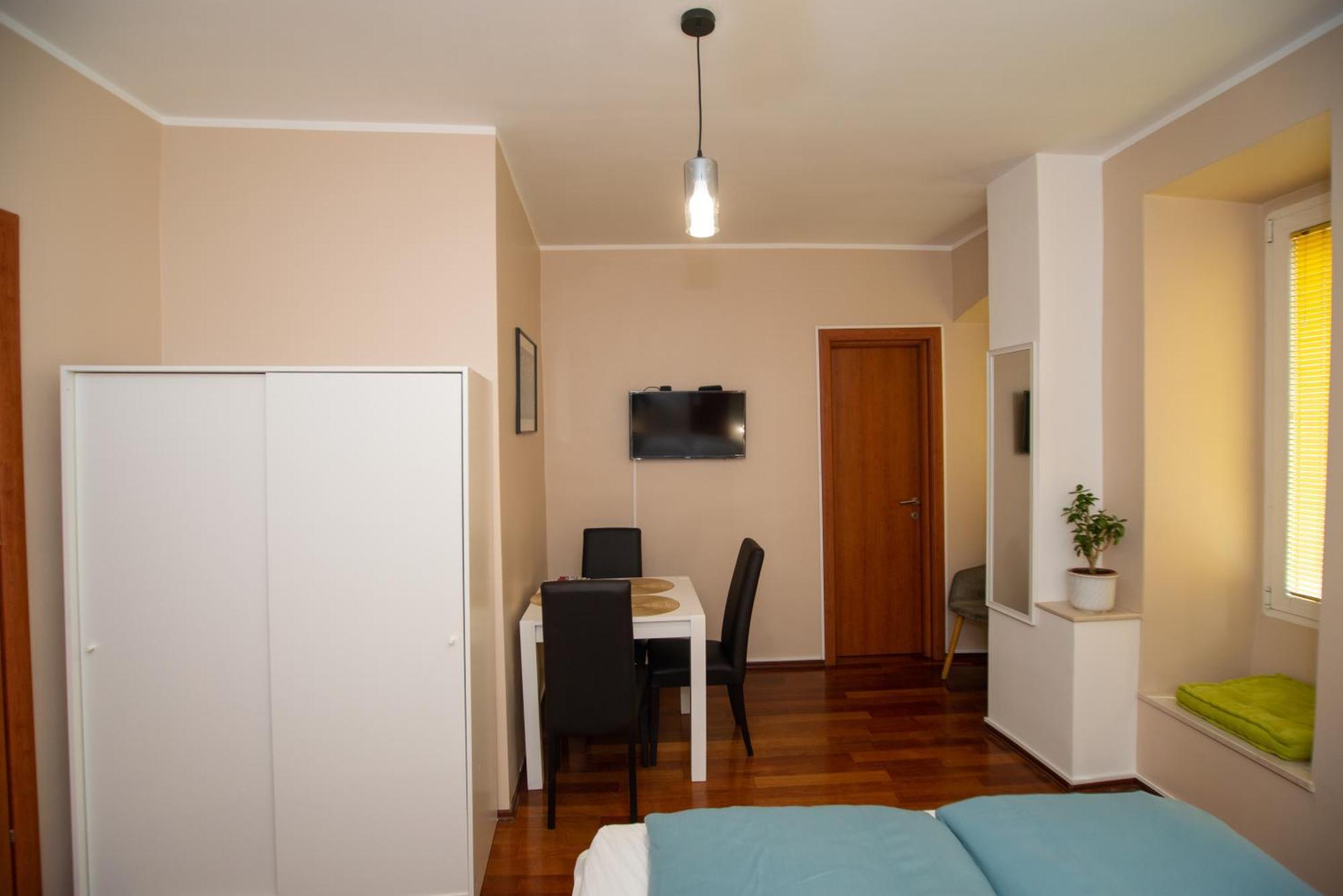 Tisa & Neo Apartment Rijeka Exterior photo